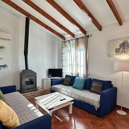 Villa Barbara Piscina Vallada Con Barbacoa By Andaraholidays Malaga Bagian luar foto